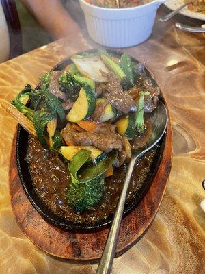 Sizzling Beef with Vegetable