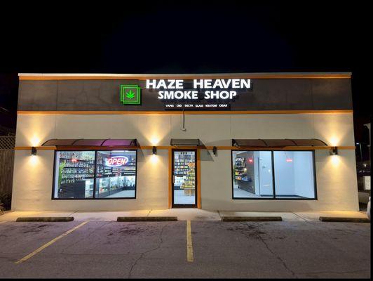 Seeking a one-stop shop for all your smoking needs? Haze Heaven, conveniently located at 625 North Tyndall Parkway in Panama City, Florida,