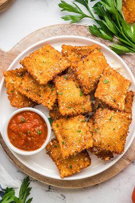 Fried creamy cheese ravioli!!