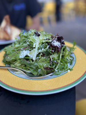 Simple green salad