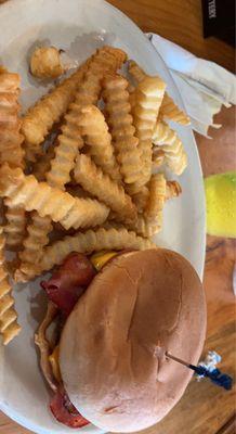 Bacon Cheeseburger with tomato and fries