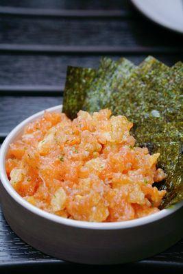 Salmon Tartare, Potato Chips, Nori