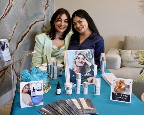 Andrea Escalante, LE 
Anya & Aidin Skincare Expert