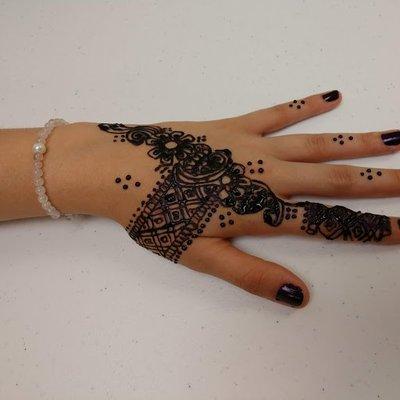 Henna tattoos