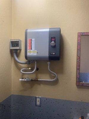 Electric water heater