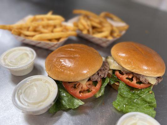 Fried jalapeno burger