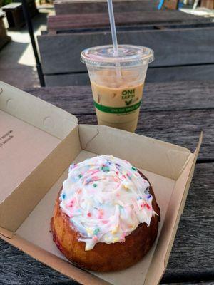 Lutra Bakery funfetti bun + iced vanilla oat latte - lifewithhanny