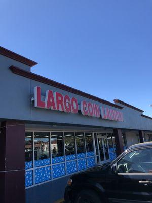 Largo Coin Laundry