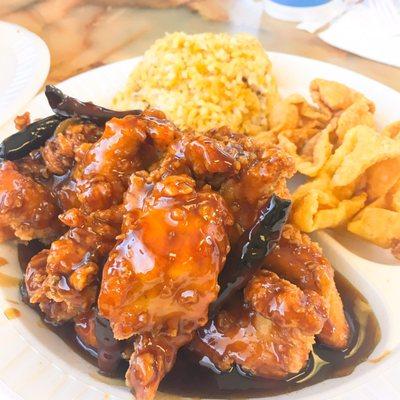 General Chicken with Fried Rice and Crab Rangoon