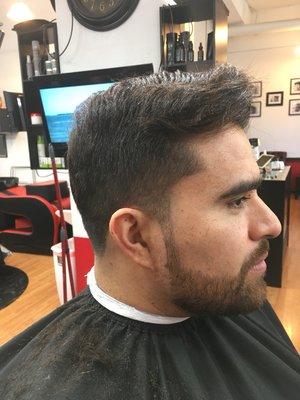 Gentlemen's haircut. Traditional haircut