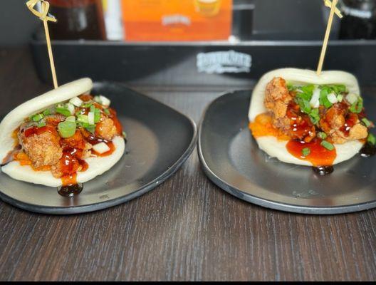 Spicy Chicken buns