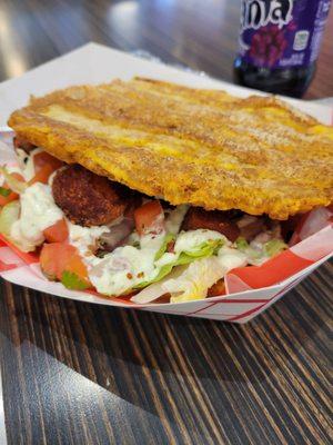 Chicharones with plantain arrepa.