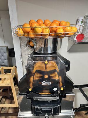 Orange juice machine