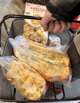 Pasta & Garlic Bread