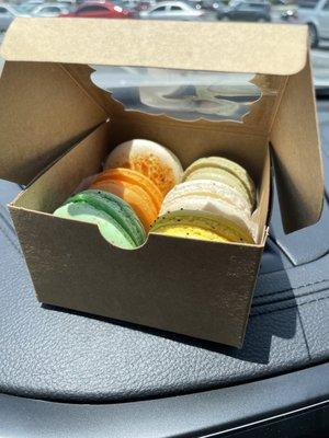 (Macarons in the box they're put in!! Very cute!!!