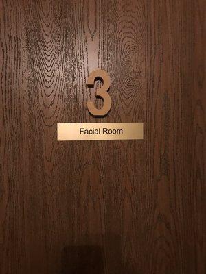 Each facial room is label