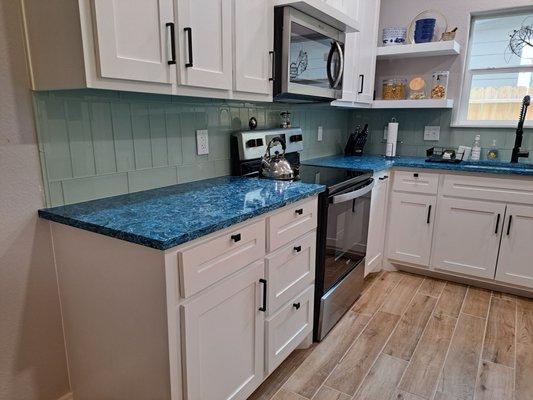 Completed 1 - Backsplash & countertops