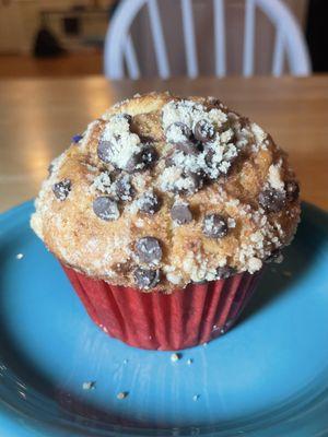 Chocolate chip muffin