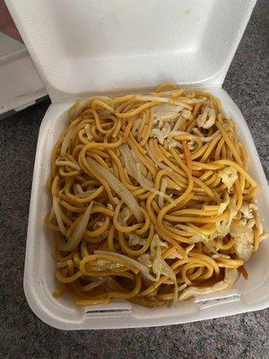 Chicken chow mein. Good amount of chicken.