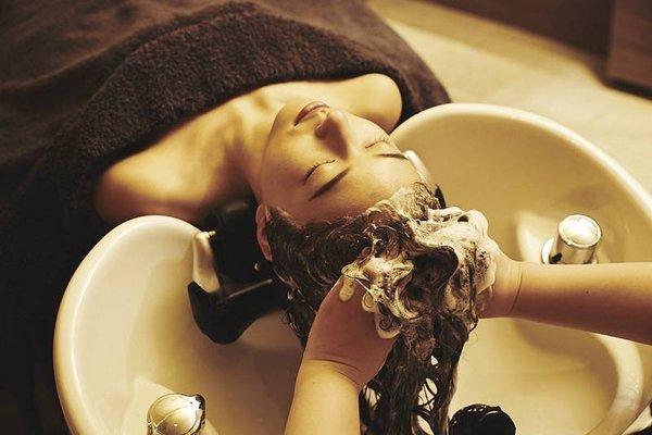 Wonderful head spa scalp treatment at venuspa