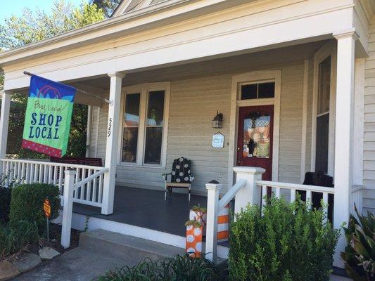 Friendly front porch entrance. The beginning of something great!