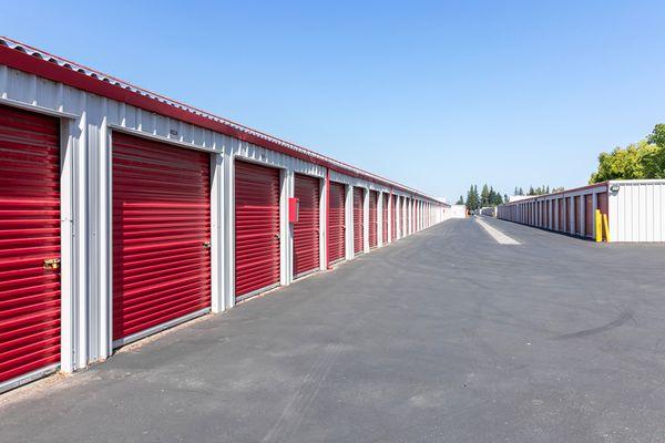 Drive-up Storage in Fresno