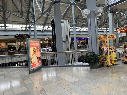 Upper level towards food court