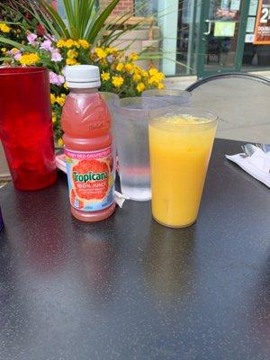 Outside seating, with our juices. It's a beautiful early fall morning in Fox Point.