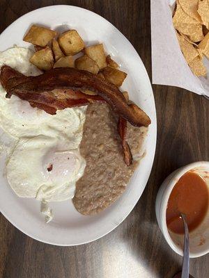 Huevos Rancheros Breakfast (big bowl of cold sauce that was meant to be "salsa" but was ranchero sauce.