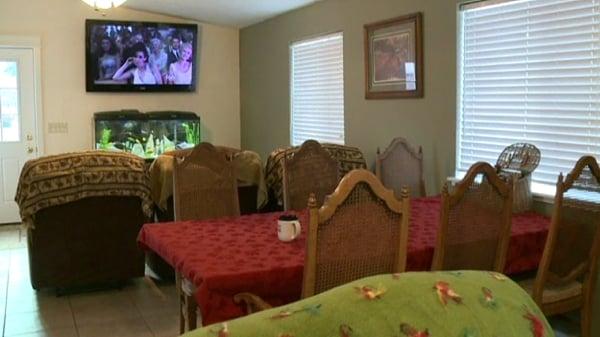 A cozy adult day care center that specializes in the needs of people with memory loss, including those with Alzheimer's disease.