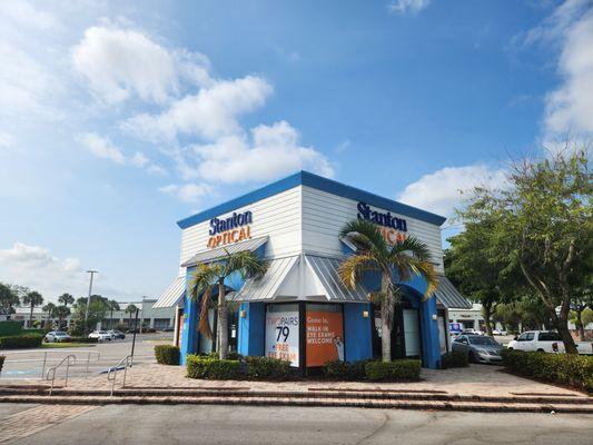 Storefront at Stanton Optical store Lauderhill, FL 33319