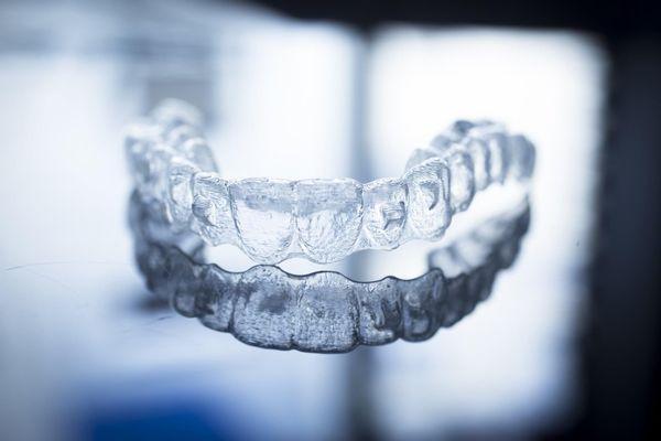 Free Invisalign Consultation

https://www.santaanamagicsmile.com/blog/invisalign-treatment-in-santa-ana-ca-how-works/