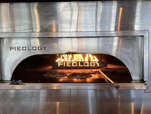 Pizza oven