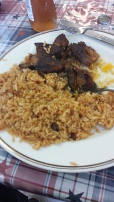 Only $3 for this plate of #Spanish rice and Carne de Cerdo (pork)