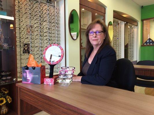 Eyes of Winter Park - optical manager / optician