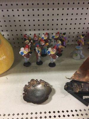 I found a clown army