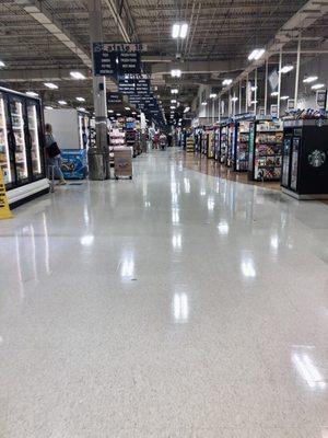 ShopRite East Hartford CT. Fairly clean, spacious, and remodeled, not the best.