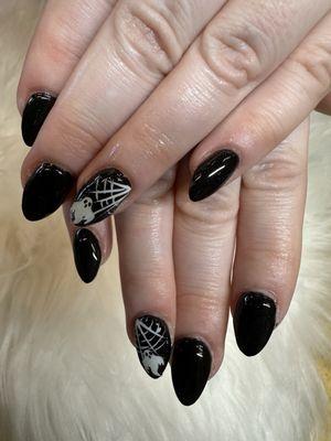 Perfect Halloween nails!