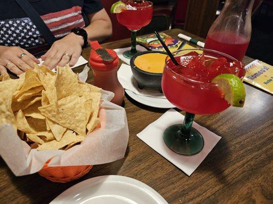 Chips n cheese, strawberry margaritas