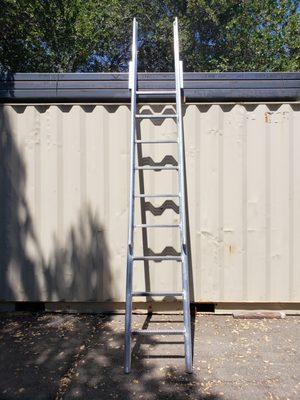 ALUMINIUM LADDER WITH GRIP RUNGS & GRAB RAILS