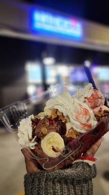 Classic banana split