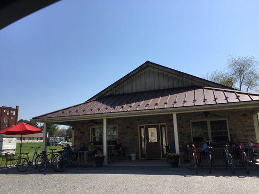 Outdoor patio and entrance