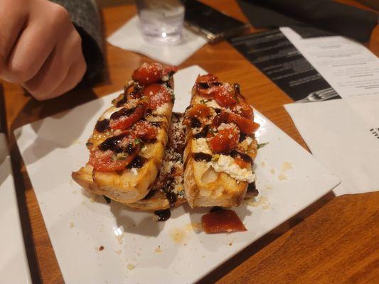 Goat cheese bruschetta