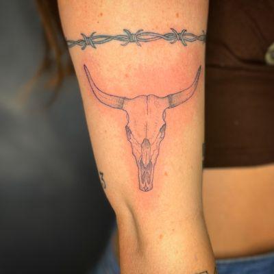 Fineline Tattoo - Bull Skull