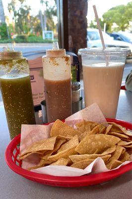 Tortilla chips and our favorite Mexican rice drink (04/2024)