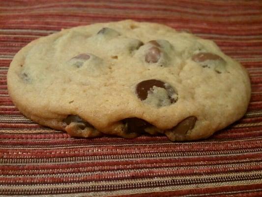 Ultimate Chocolate Chip Cookie