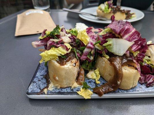 Foragers crostini