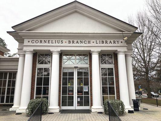 Charlotte Mecklenburg Library - Cornelius