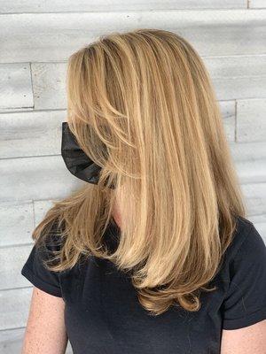 Favorite blend of blonde and ginger. A natural highlight with a side bang for this mom of 2.