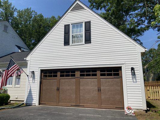 Beautiful door and great customer service.  The job was done well and they cleaned up afterwards. We would recommend!